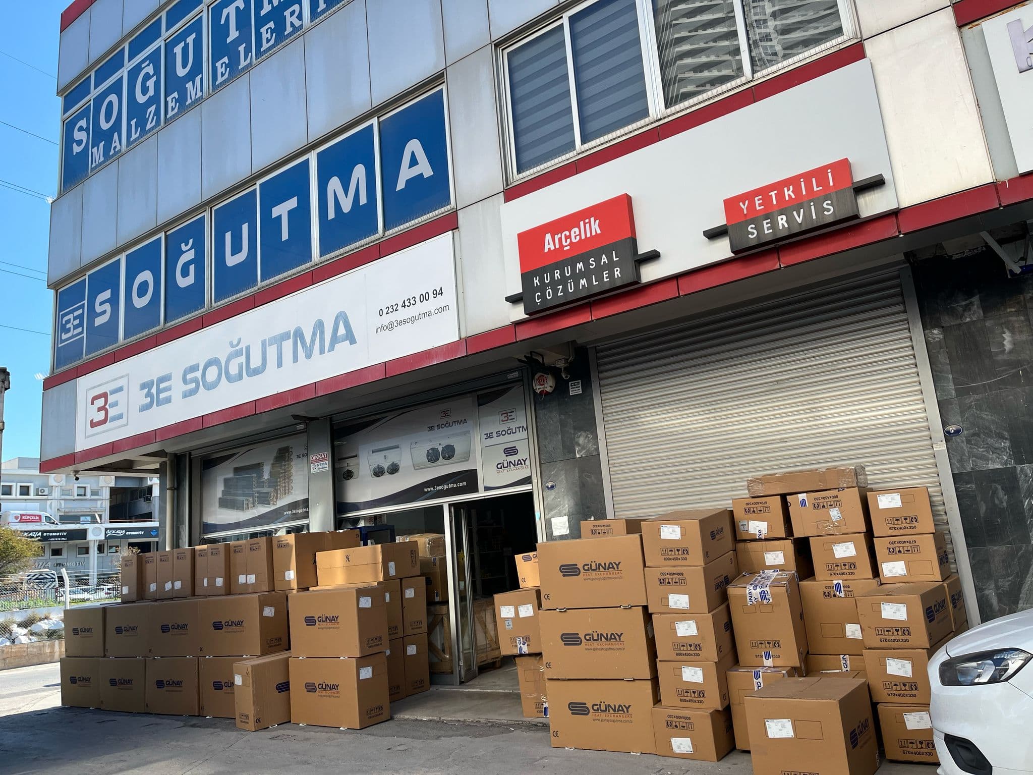 3E Soğutma İzmir mağaza ve bina görünümü